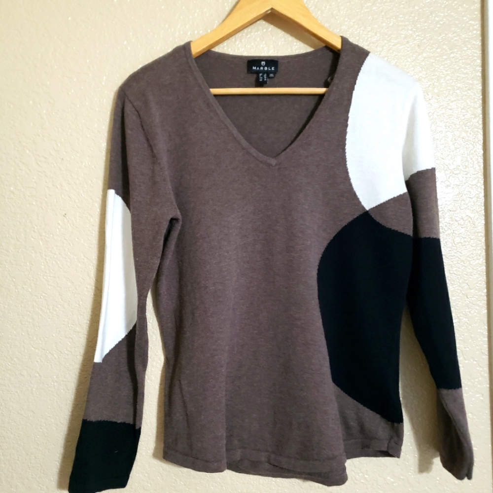 Marble Women's Size Medium Brown Color Block Knit Sweater V-Neck
